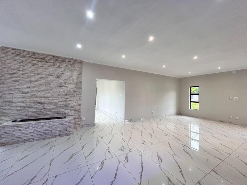 5 Bedroom Property for Sale in Seasons Lifestyle Estate North West